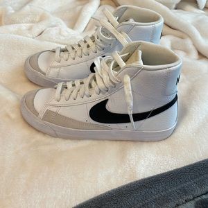 kids nike blazers